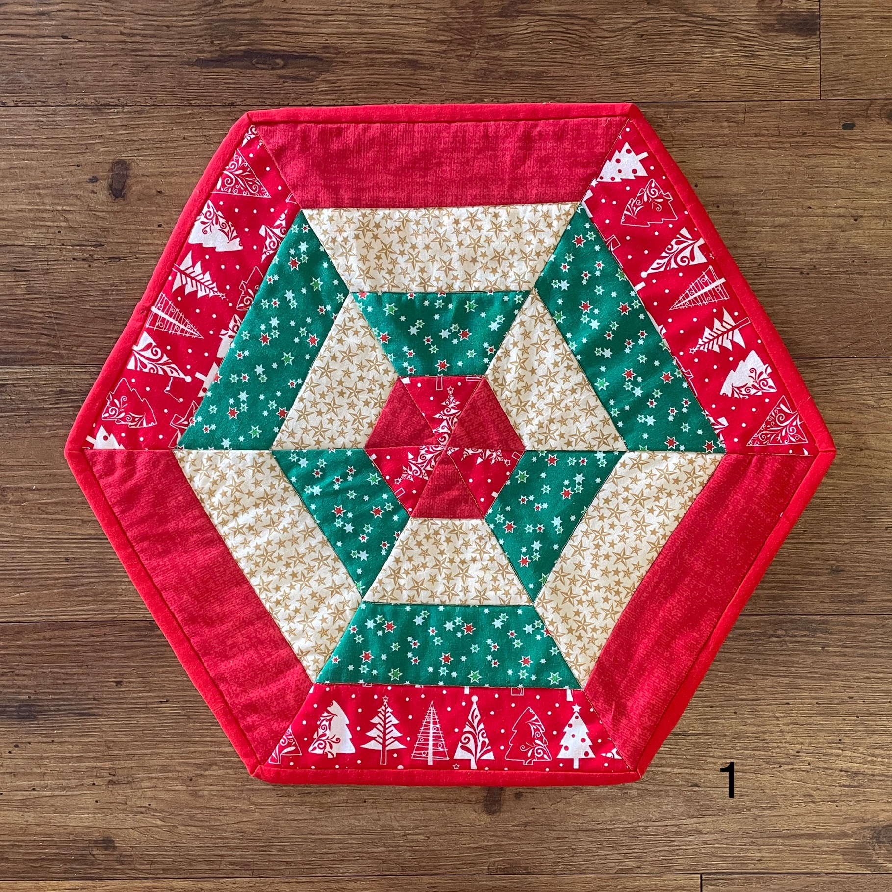 "HEXAGONAL CHRISTMAS TABLE CENTRE" ~ Hand Made Patchwork by Kath Kingston - Image 2