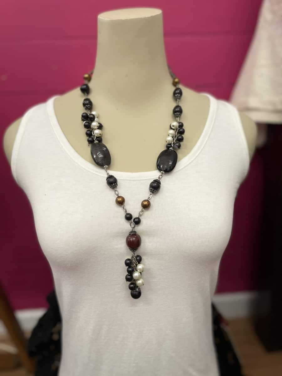 Black Beaded Necklace with Pearl Beads & a feature Burgundy Bead