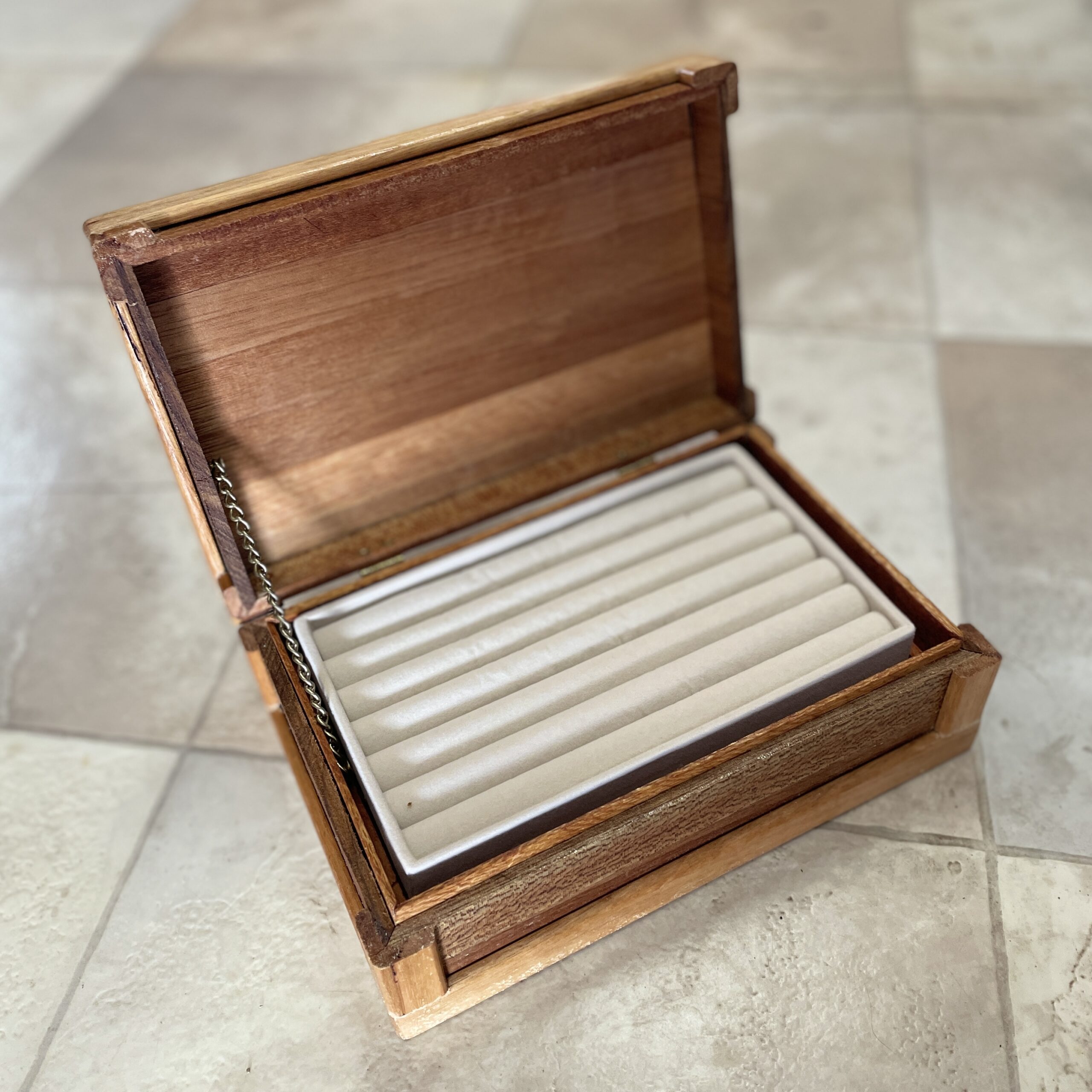 "SILKY OAK & RECYCLED TIMBER JEWELLERY BOX" ~ Hand Made by Dave Elliott - Image 4