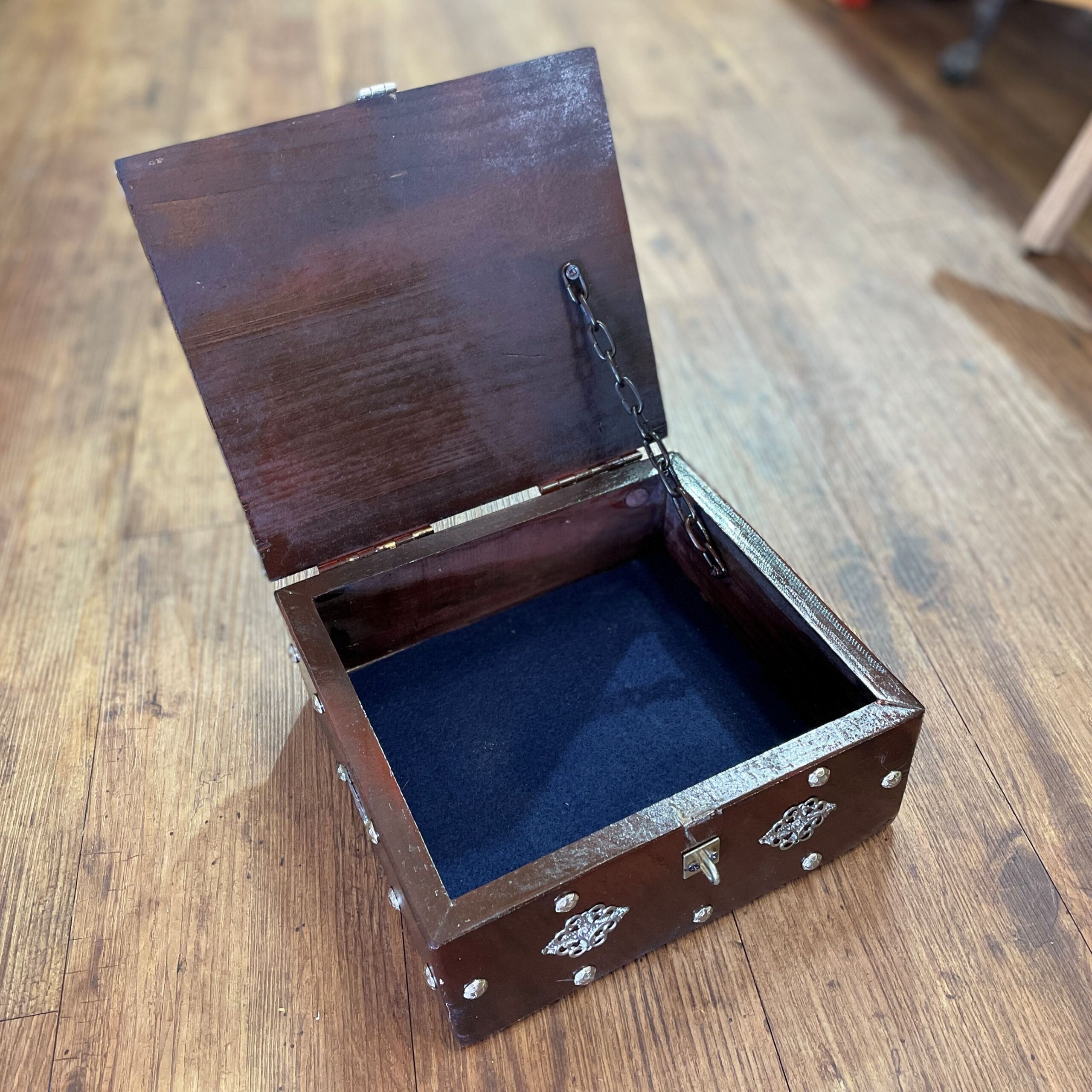 "TREASURE BOX - SILVER TRIM" ~ Hand Crafted by Gunney Klippelt - Image 5