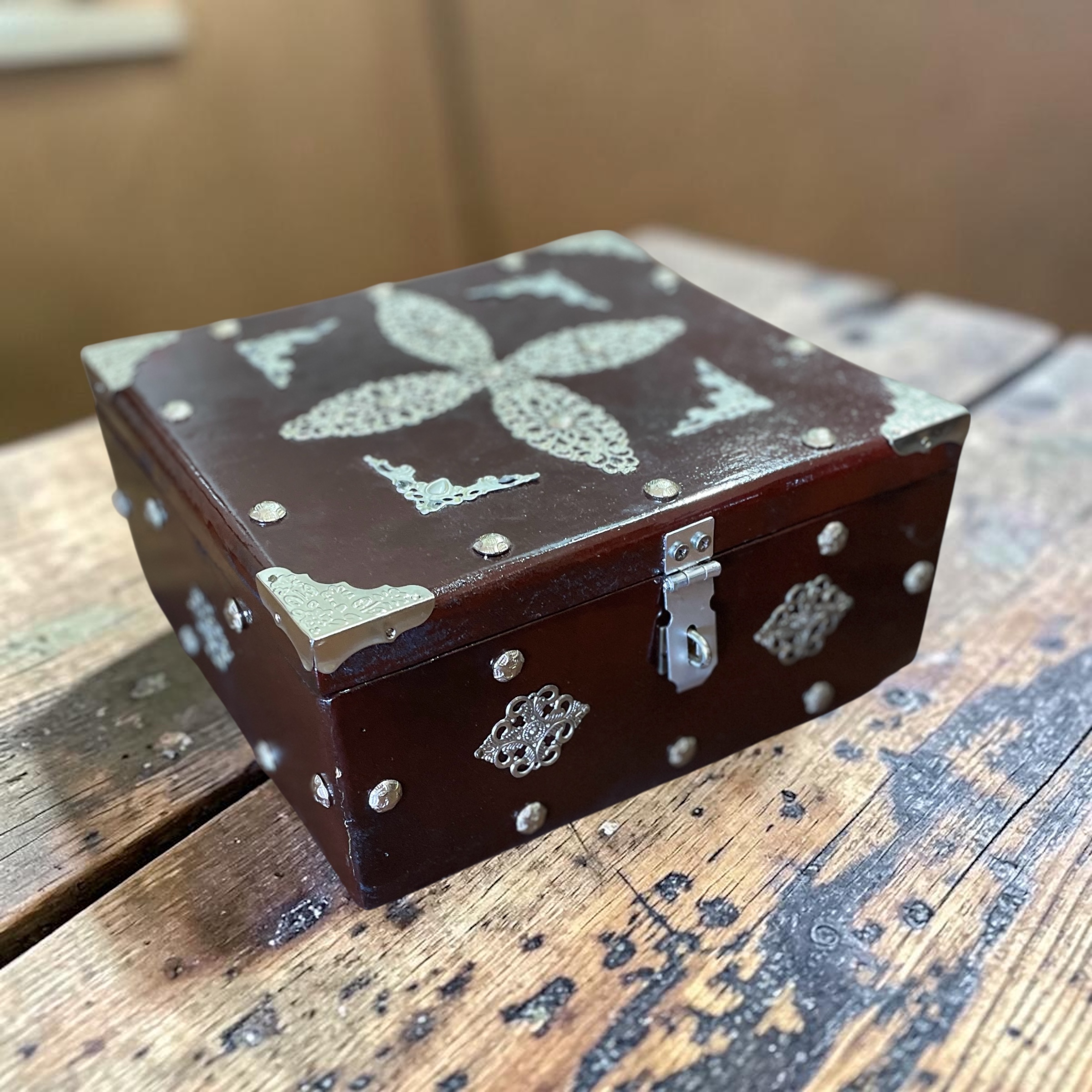 "TREASURE BOX - SILVER TRIM" ~ Hand Crafted by Gunney Klippelt - Image 6
