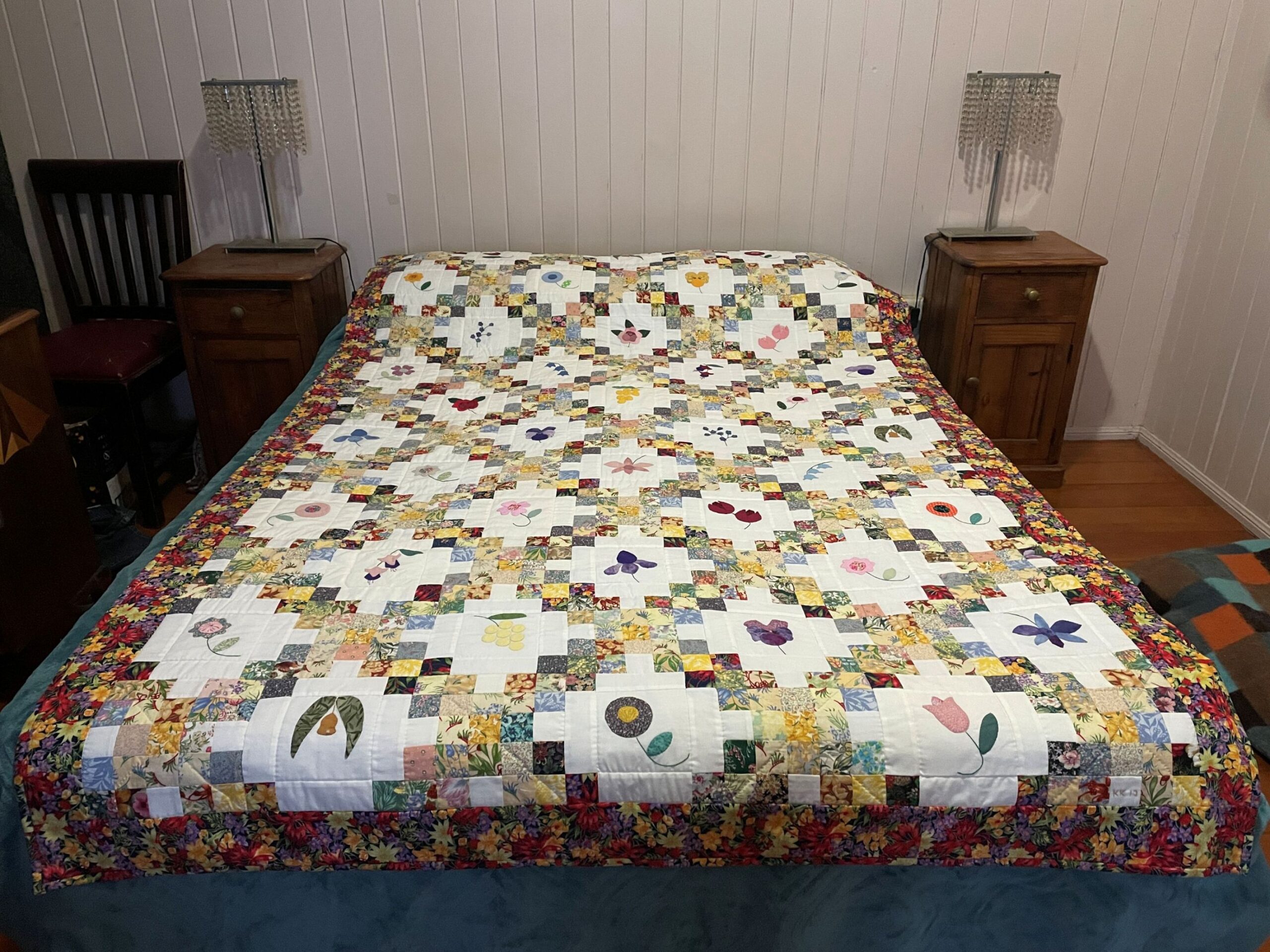 "FLORAL IRISH CHAIN" ~ Hand Made Single Quilt by Kath Kingston - Image 5