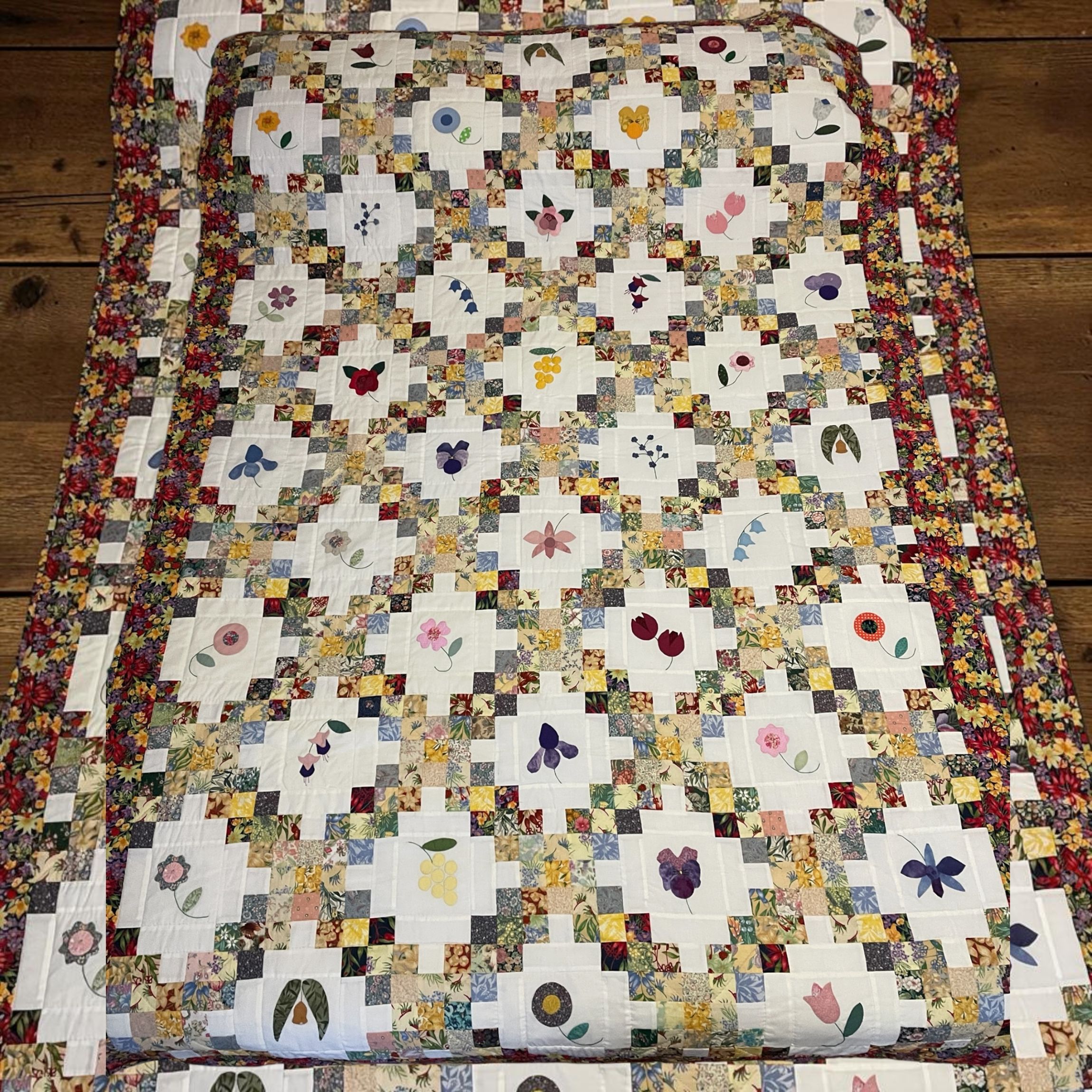 "FLORAL IRISH CHAIN" ~ Hand Made Single Quilt by Kath Kingston