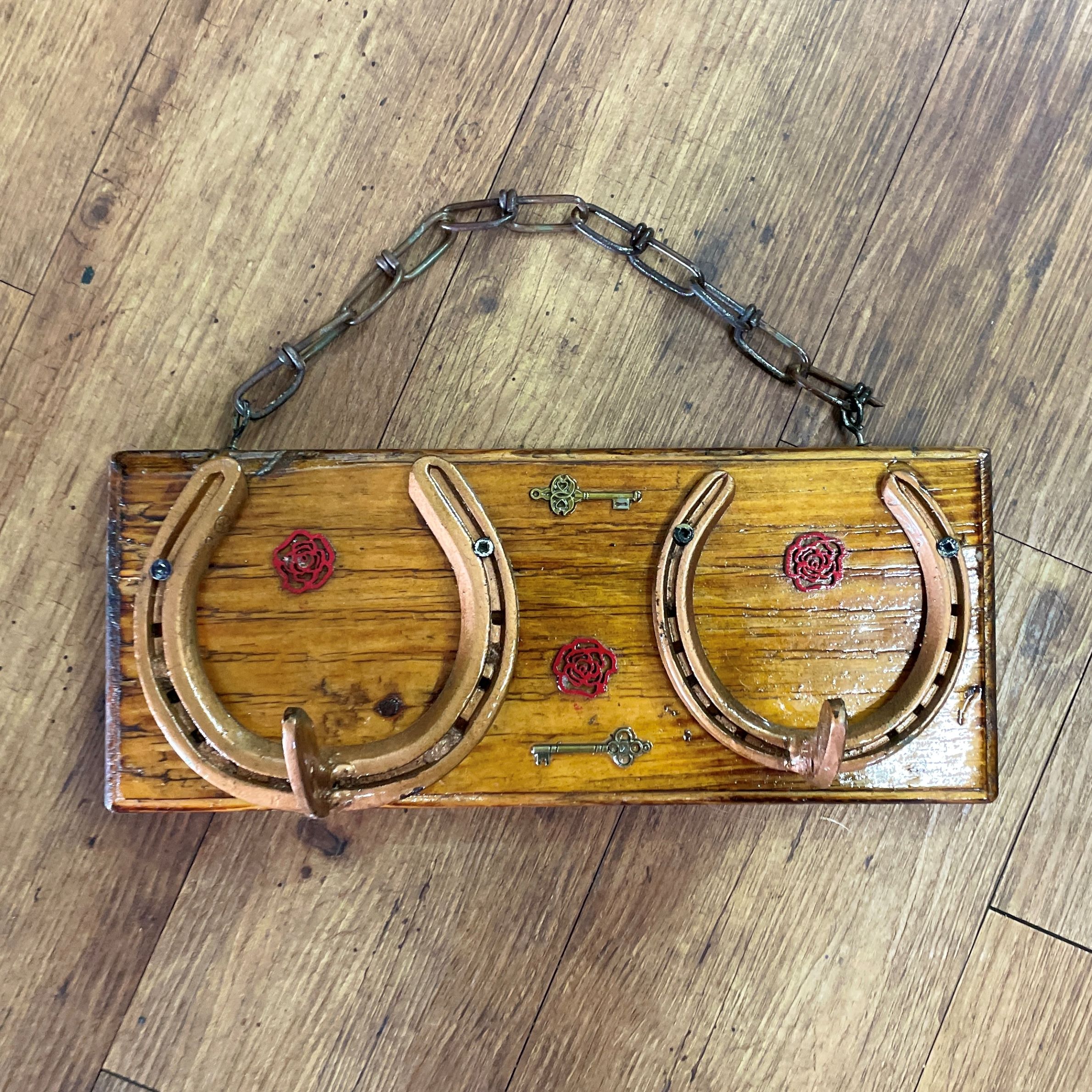 "ROSES" ~ Two Hook Horseshoe Hatrack by Gunney Klippelt - Image 2